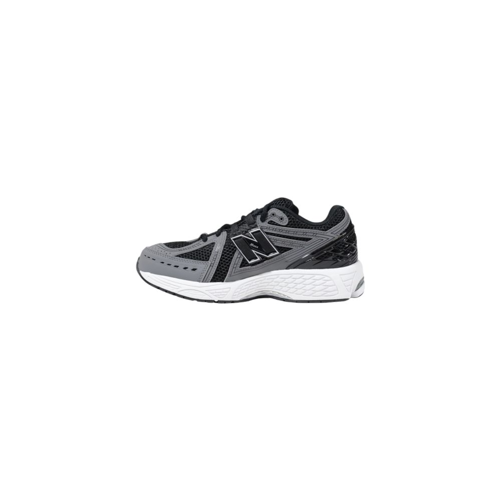 Baskets synthétiques noires New Balance
